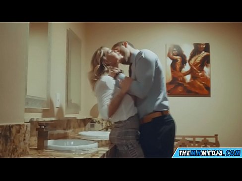 ❤️ Ke hoʻowalewale ʻia ʻoe e kahi blonde busty i kahi lumi hoʻomaha ākea ❤❌ Nani porn iā mākou haw.stroybassein.ru ❌️